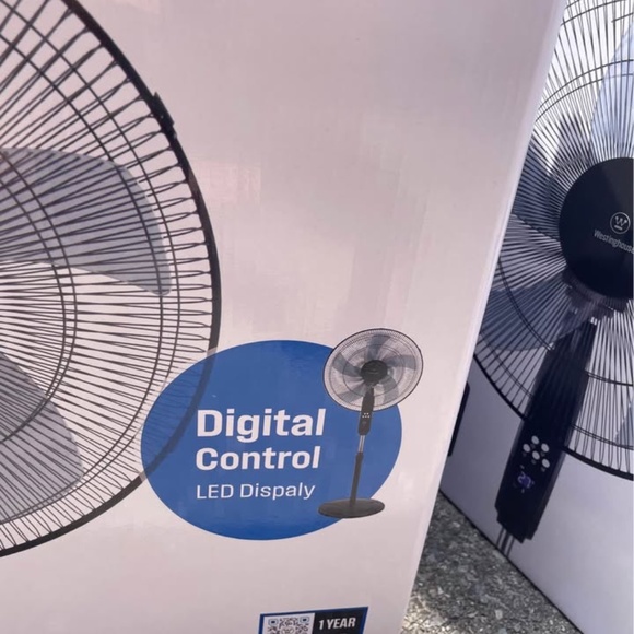 BRAND NEW sealed westinghouse 18in digital control led with remote pedestal fan - Picture 7 of 8